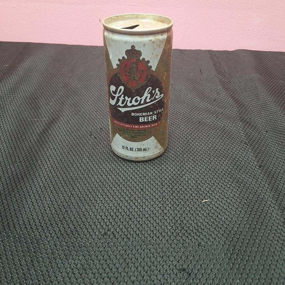 Stroh's Bohemian Style Beer Can 12 FL. OZ. Vintage